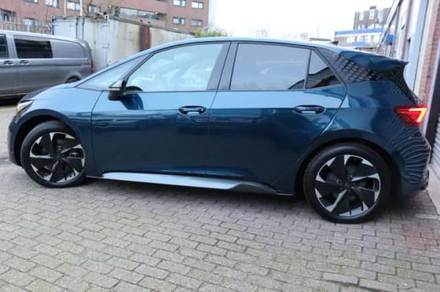 CUPRA Born (2022) thumbnail 5
