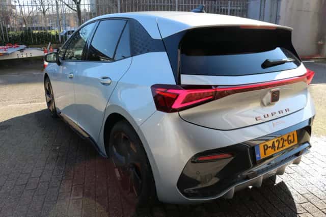 CUPRA Born (2022) thumbnail 6