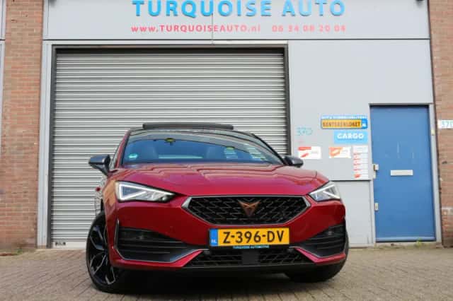 CUPRA Leon (2021) thumbnail 2