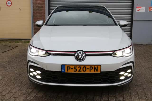 VW GOLF (2021) thumbnail 2