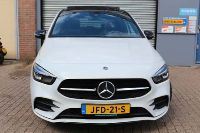 Mercedes-Benz B-Klasse (2022) thumbnail 2