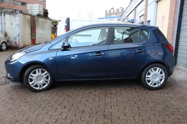 Opel Corsa (2017) thumbnail 4