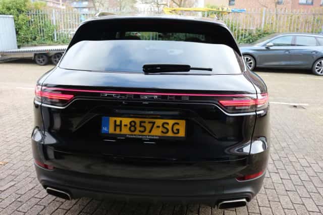 Porsche Cayenne (2019) thumbnail 6