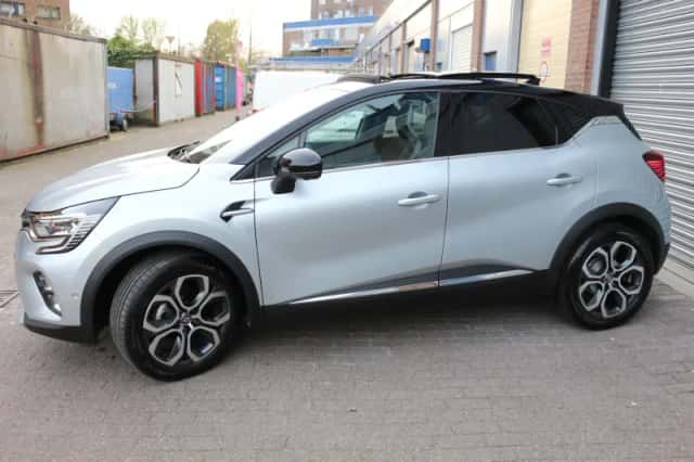 Renault Captur (2021) thumbnail 5