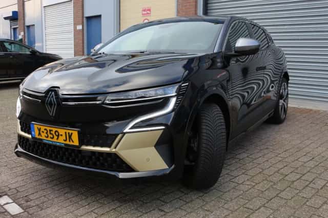 Renault Mégane (2022) thumbnail 3