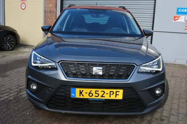SEAT Arona (2018) thumbnail 2