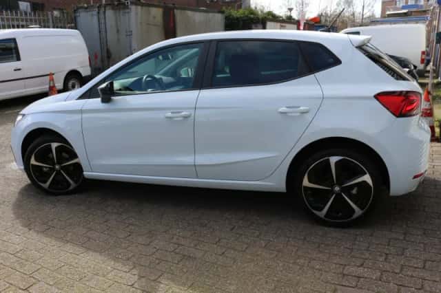 SEAT Ibiza (2022) thumbnail 6