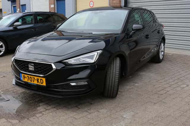SEAT Leon (2020) thumbnail 2