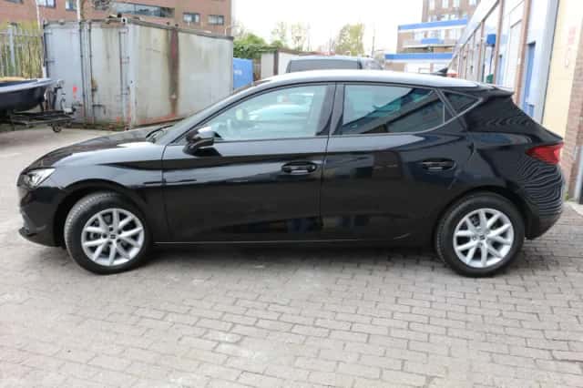 SEAT Leon (2020) thumbnail 4
