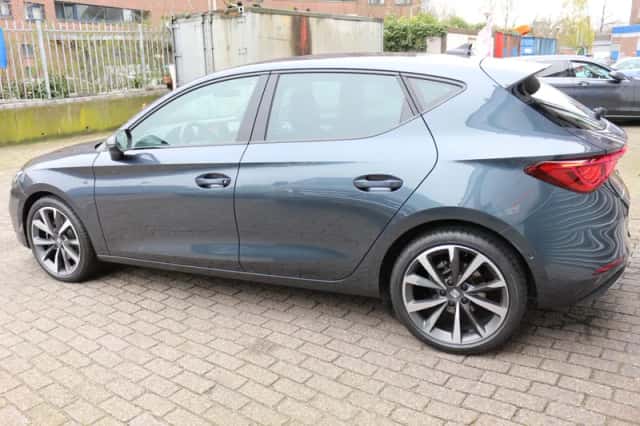 SEAT Leon (2020) thumbnail 4