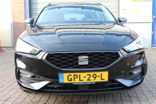 SEAT Leon (2021) thumbnail 2