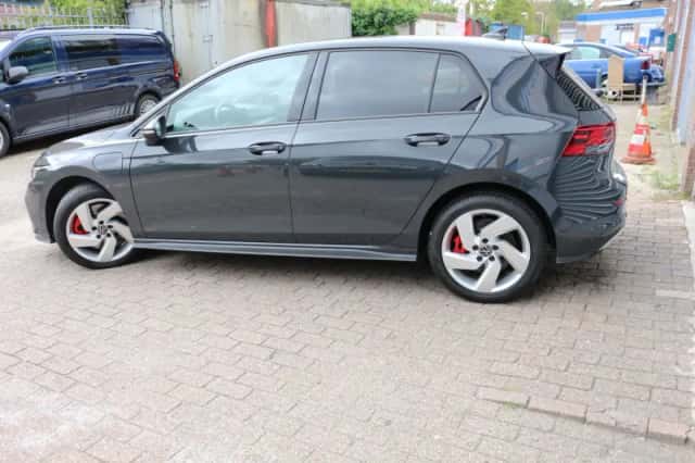 Volkswagen Golf (2021) thumbnail 6