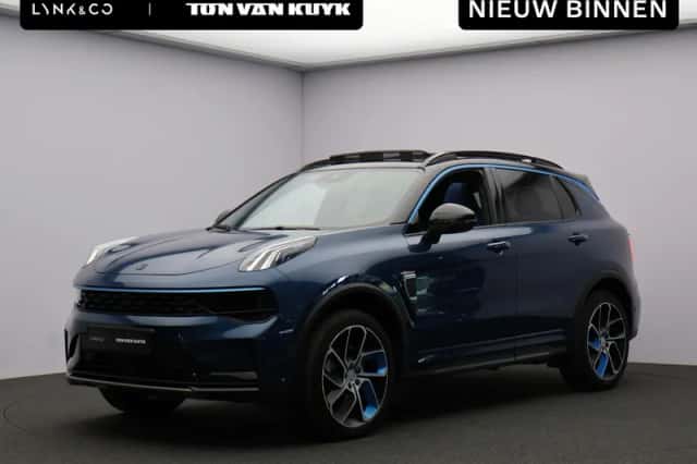 Lynk & Co 01 (2023) thumbnail 1