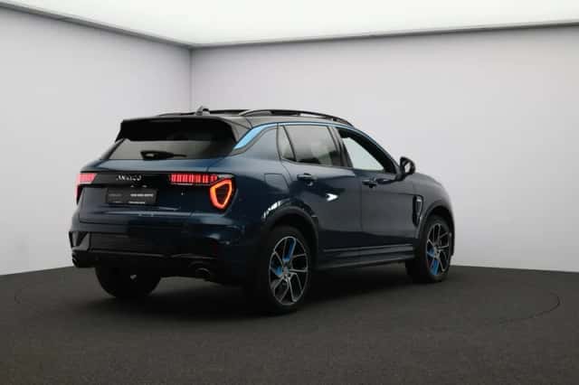 Lynk & Co 01 (2023) thumbnail 3