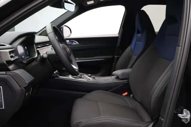 Lynk & Co 01 (2024) thumbnail 5