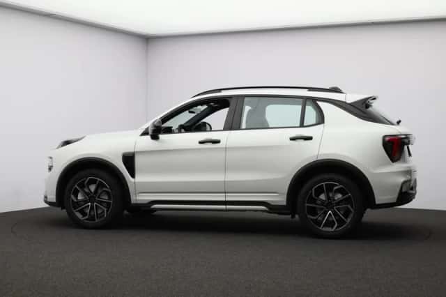 Lynk & Co 01 (2025) thumbnail 4