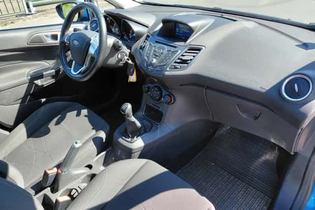 Ford Fiesta (2016) thumbnail 6