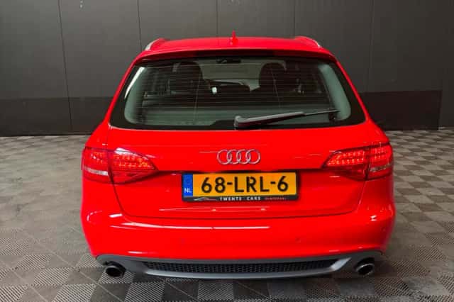 Audi A4 (2010) thumbnail 5