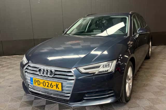 Audi A4 (2017) thumbnail 3