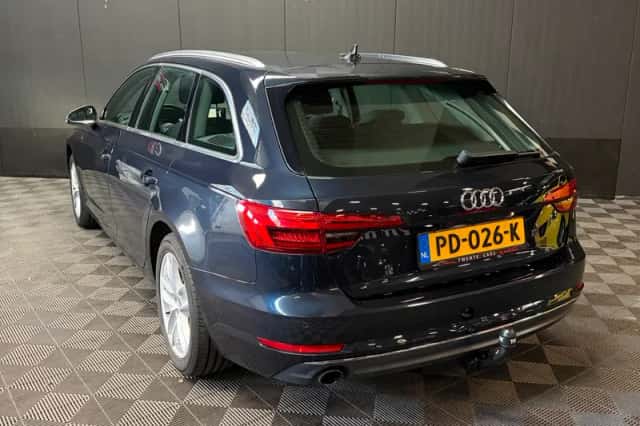 Audi A4 (2017) thumbnail 6