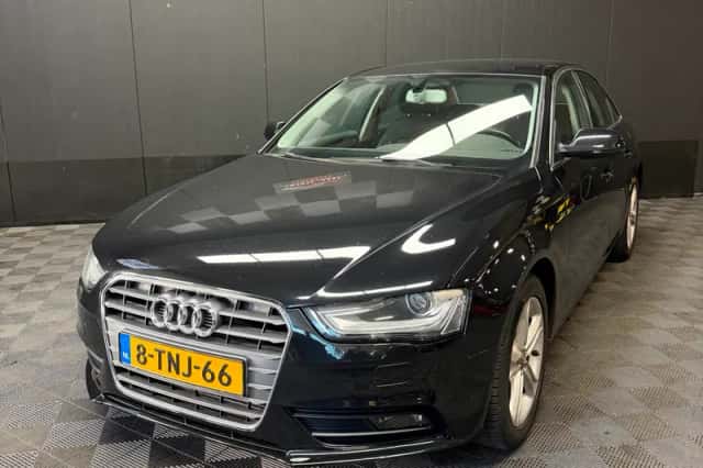 Audi A4 (2014) thumbnail 3