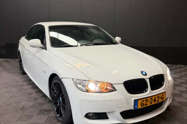 BMW 3-Serie (2010) thumbnail 3