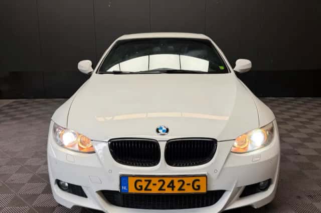 BMW 3-Serie (2010) thumbnail 4