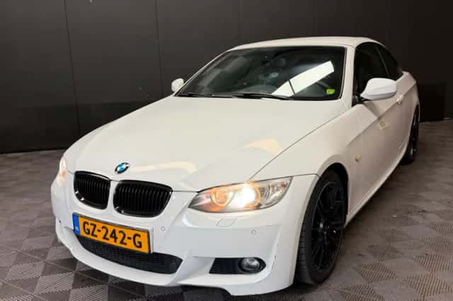 BMW 3-Serie (2010) thumbnail 5