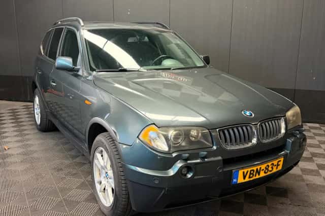 BMW X REIHE (2004) thumbnail 1