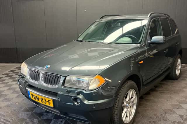 BMW X REIHE (2004) thumbnail 3