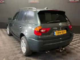 BMW X REIHE (2004) thumbnail 6