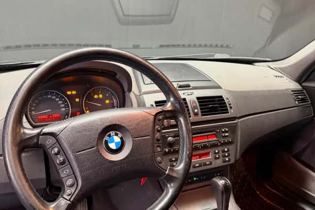 BMW X REIHE (2004) thumbnail 9