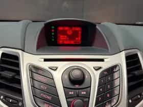 Ford Fiesta (2009) thumbnail 12