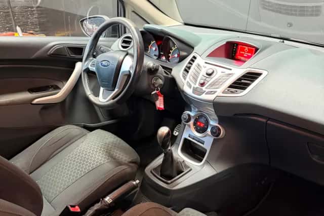 Ford Fiesta (2009) thumbnail 10
