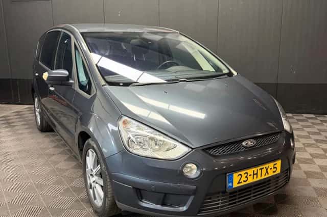 Ford S-Max (2009) thumbnail 1