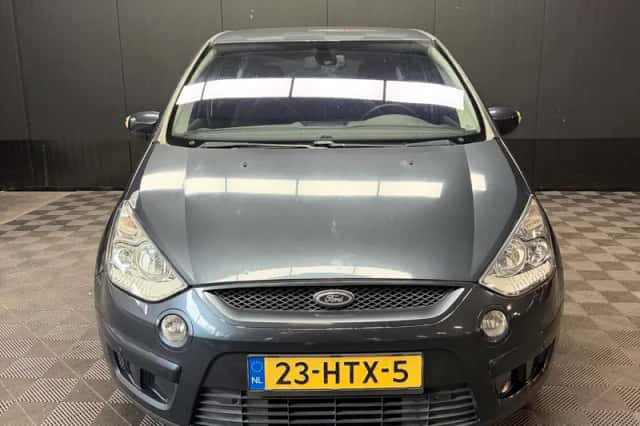 Ford S-Max (2009) thumbnail 2