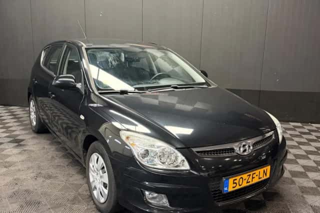Hyundai i30 (2008) thumbnail 1