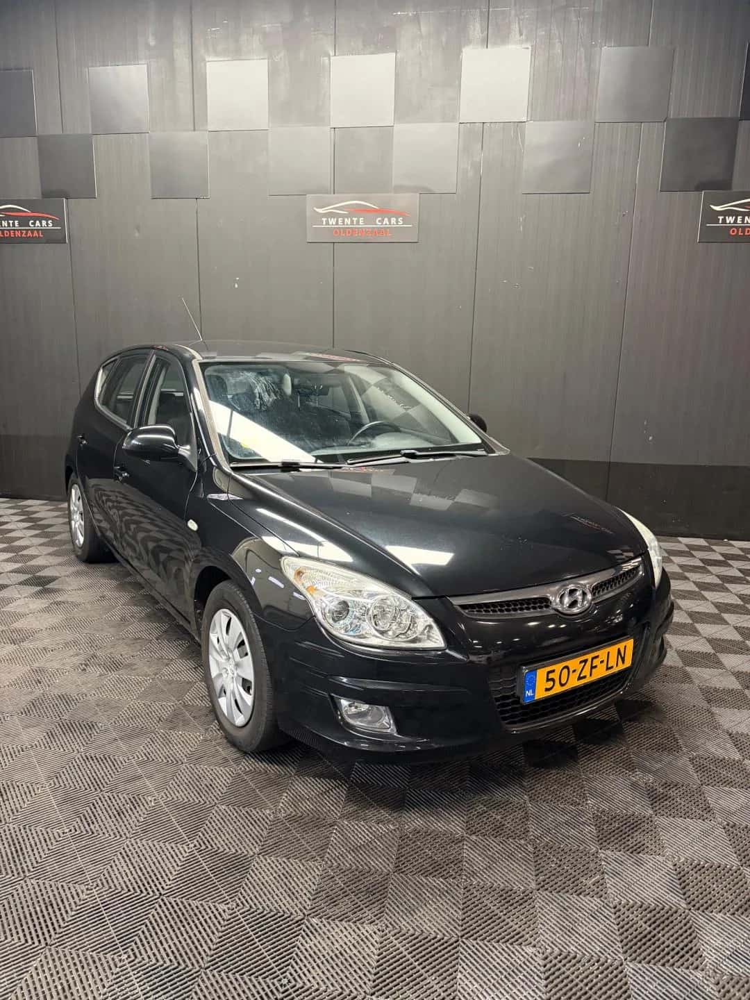 Hyundai i30 (2008) — foto 1