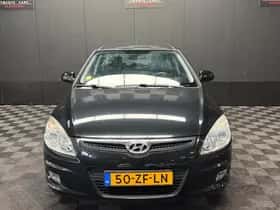 Hyundai i30 (2008) thumbnail 2