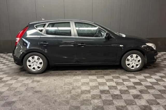 Hyundai i30 (2008) thumbnail 7