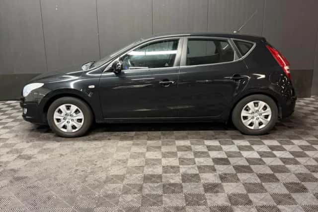 Hyundai i30 (2008) thumbnail 8