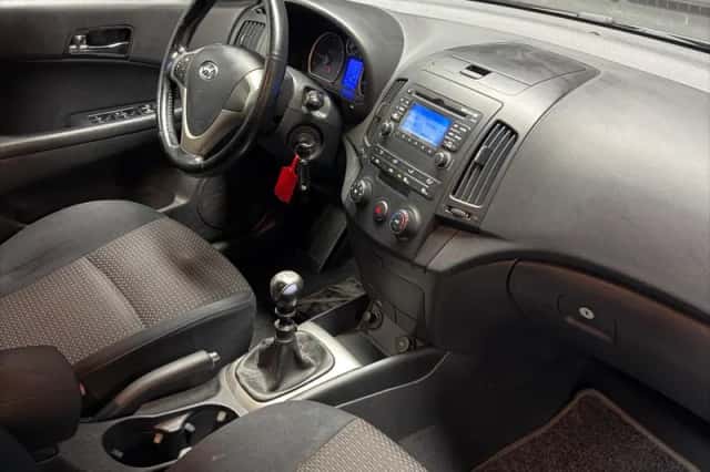 Hyundai i30 (2008) thumbnail 9