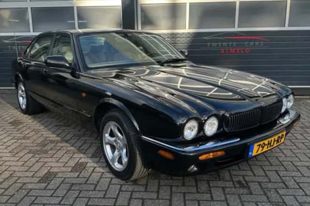 Jaguar XJ (2001) thumbnail 1