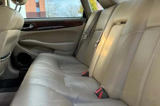 Jaguar XJ (2001) thumbnail 11