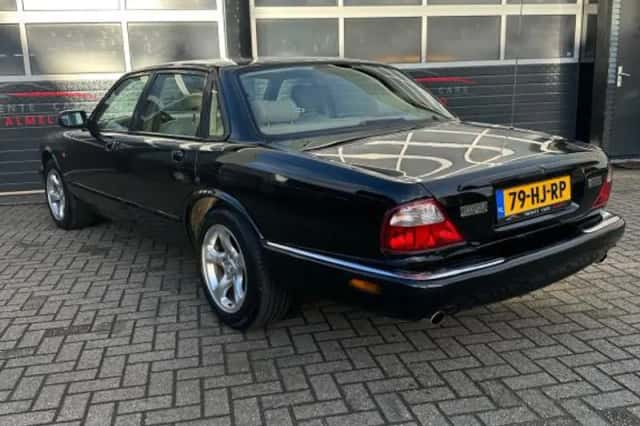Jaguar XJ (2001) thumbnail 6