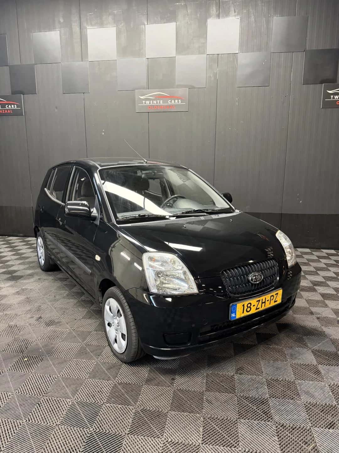Kia Picanto (2008) — foto 1