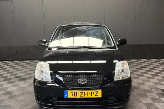 Kia Picanto (2008) thumbnail 2