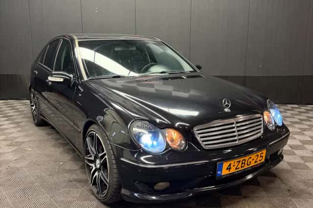 Mercedes-Benz C-Klasse (2001) thumbnail 1