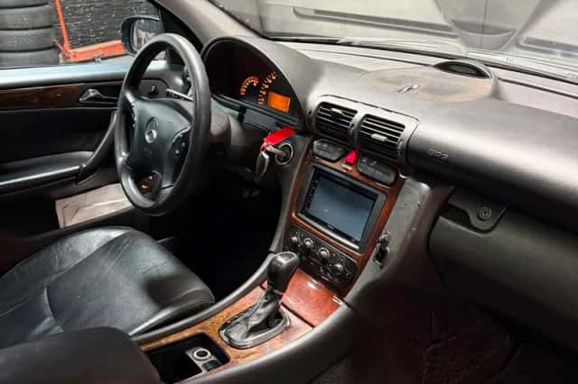 Mercedes-Benz C-Klasse (2001) thumbnail 10