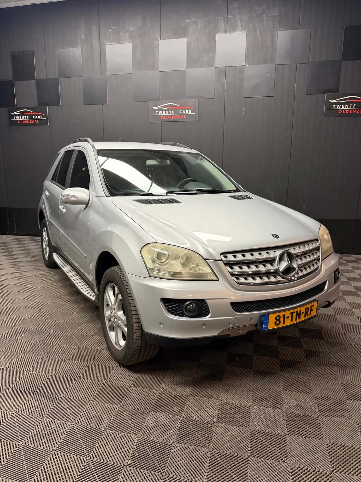 Mercedes-Benz ML-Klasse (2005) — foto 1